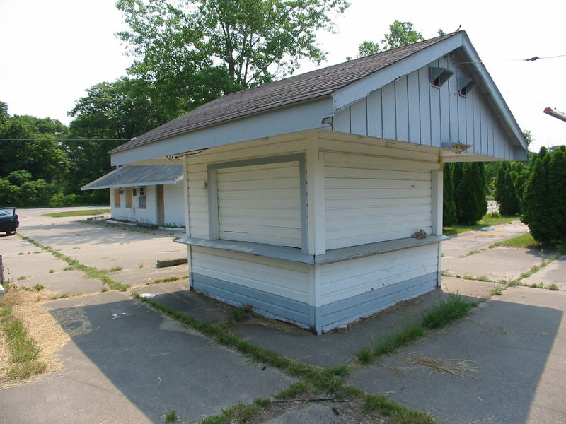 Lakeshore Putt-Putt Golf